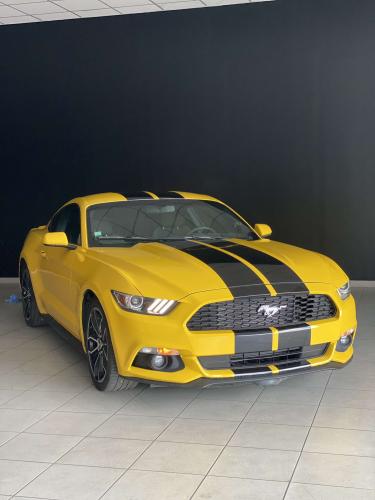 Pose adhésif automobile de sport